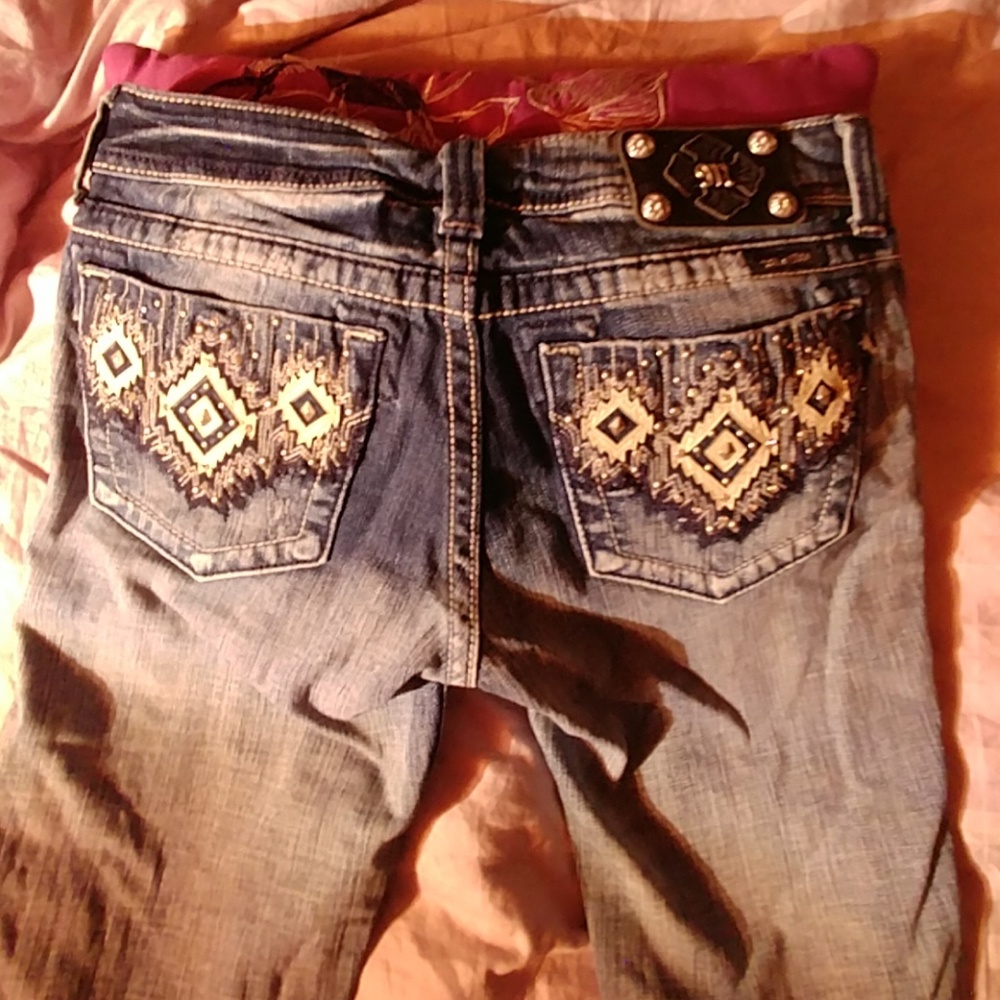 EUC Miss Me jeans! Bought on here but don't fit😣